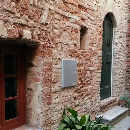 Dimora Il Barbacane * Terricciola